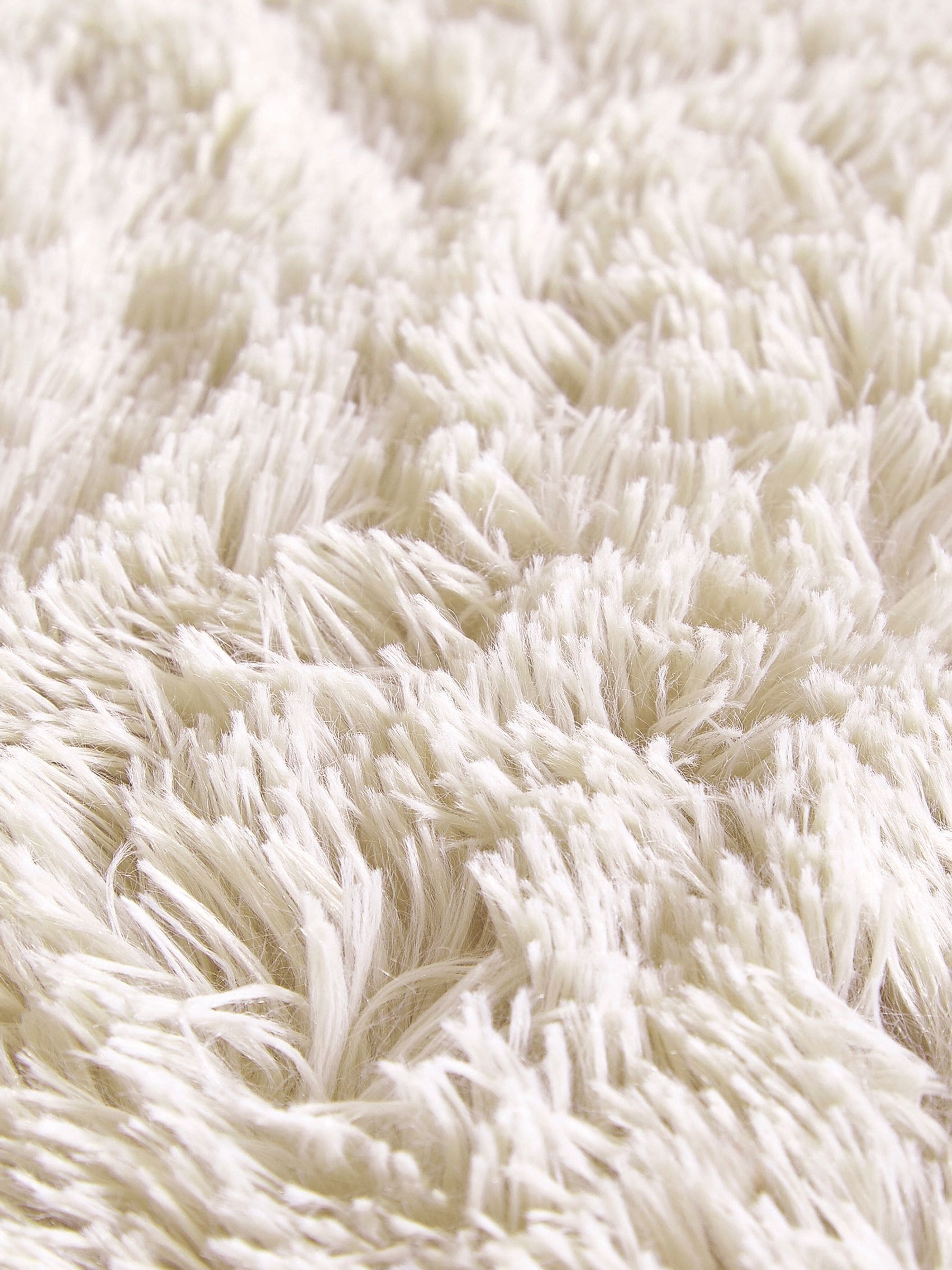 Catherine Lansfield bedding set with shaggy faux fabric - British product