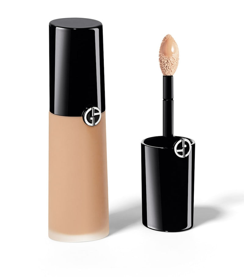 Armani Luminous Silk hydrating concealer with caffeine and vitamin E, UK version