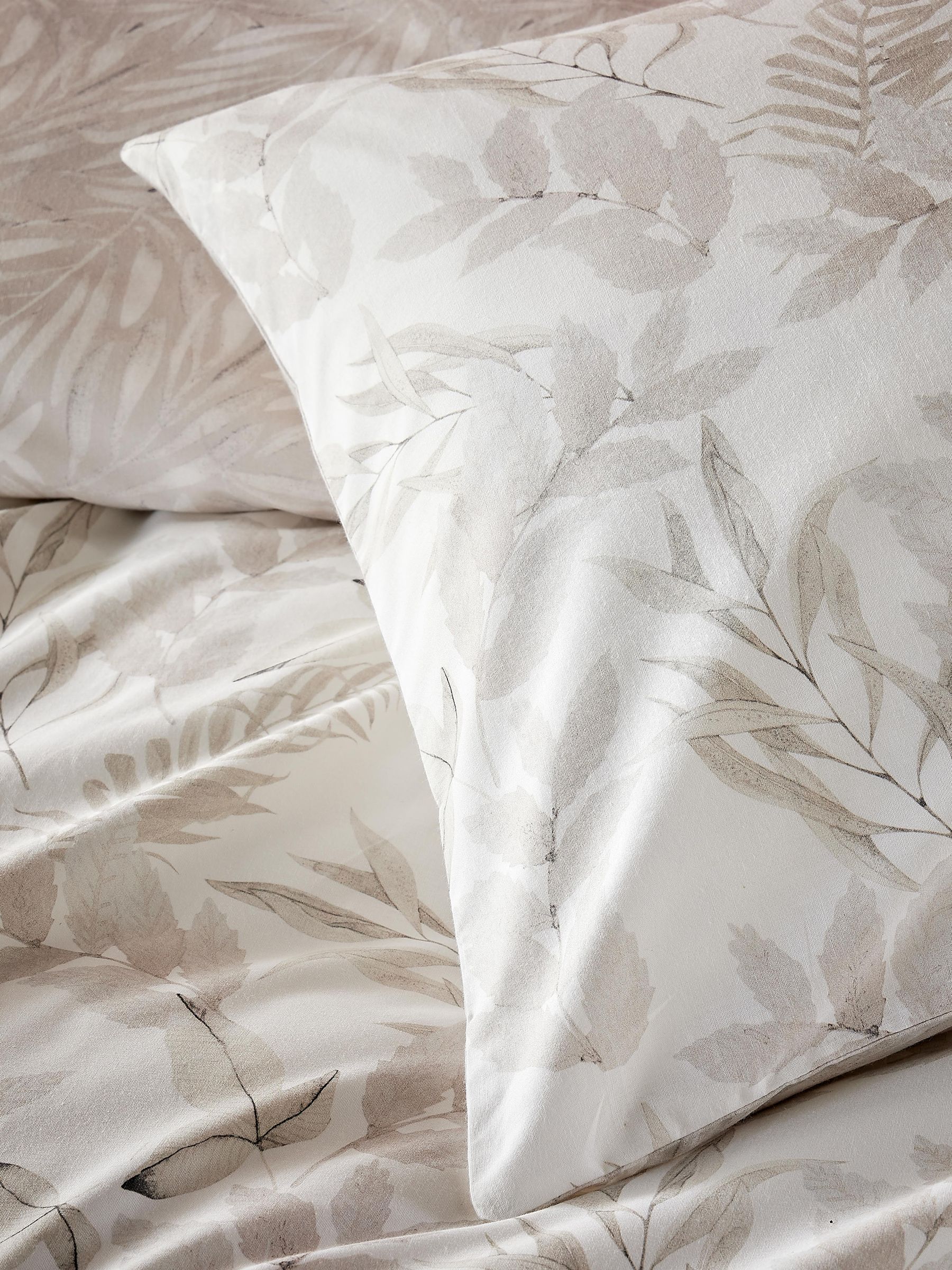 Vantona Cream Serene Leaves duvet cover and pillowcase set (British brand)