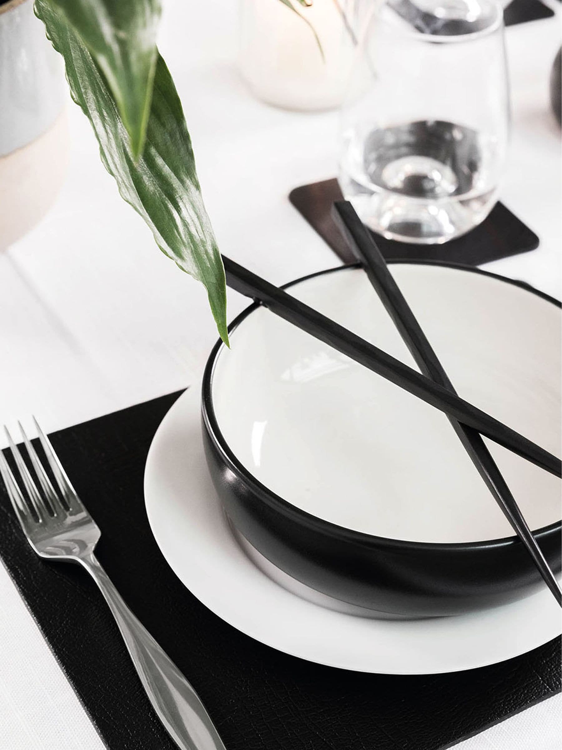 Lara-May black leather coasters and placemats set of 8, UK version