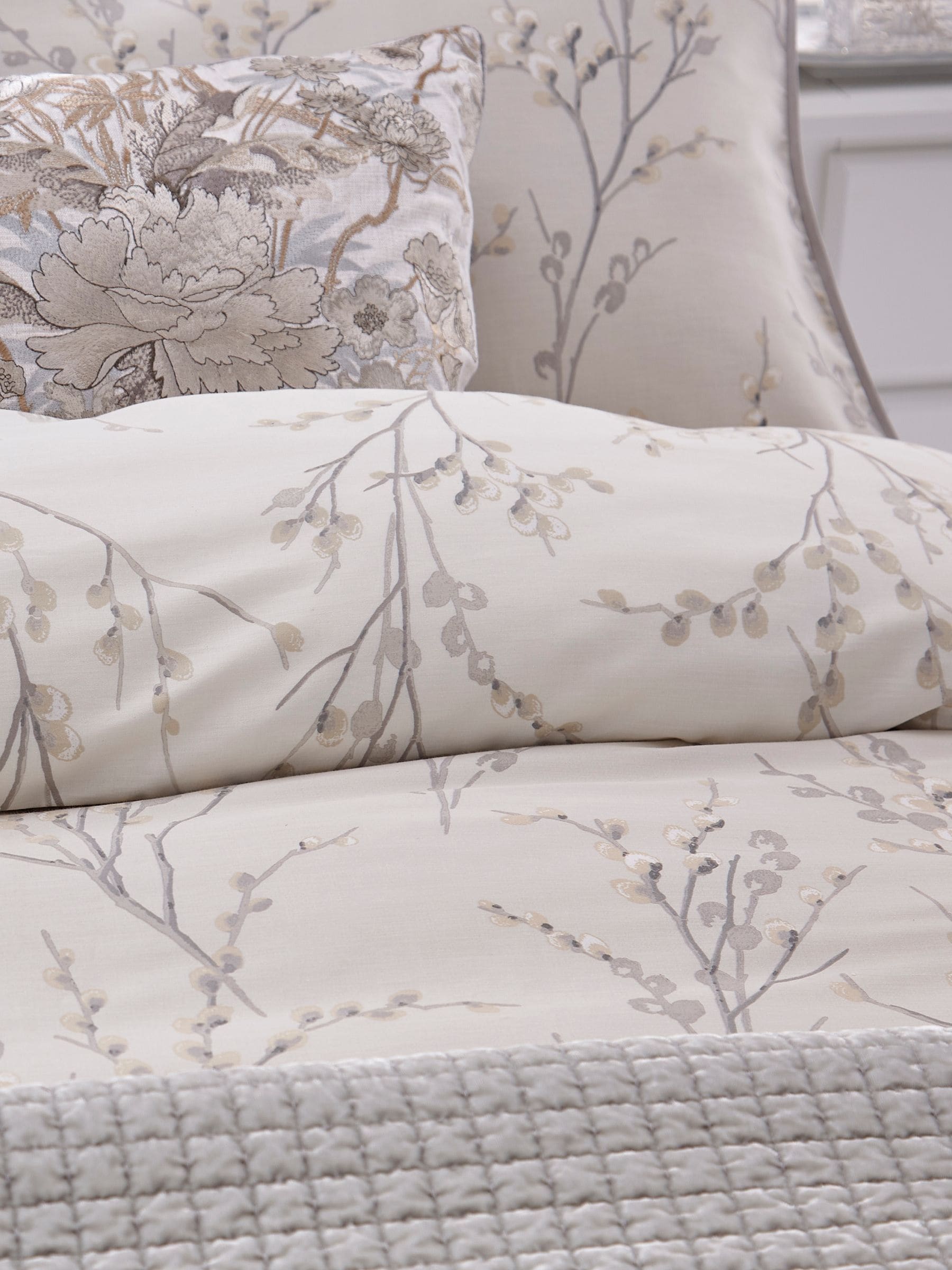 Laura Ashley Grey Dove reversible sateen Pussy Willow duvet cover and pillowcase set, UK version