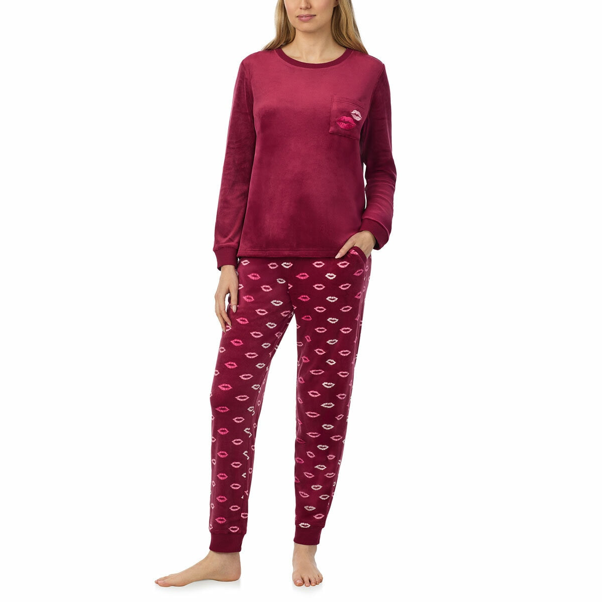 Jane & Bleecker women's silky plush pyjama set, UK version
