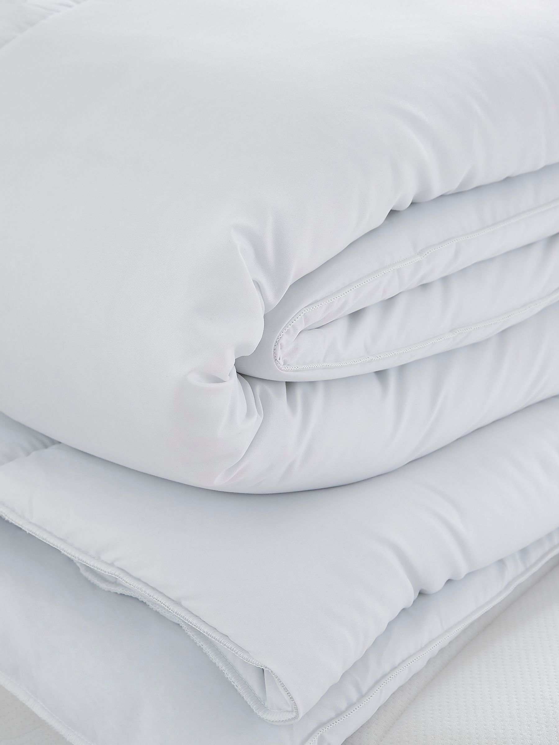 Silentnight Just Like Down 10.5 Tog duvet (British brand)