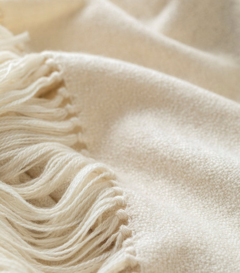 Araminta Campbell Willow throw blanket 150cm x 230cm - British product