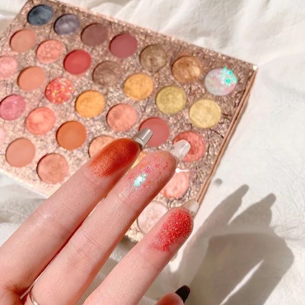 Eeve Beauty Eyeshadow Party Palette 70g