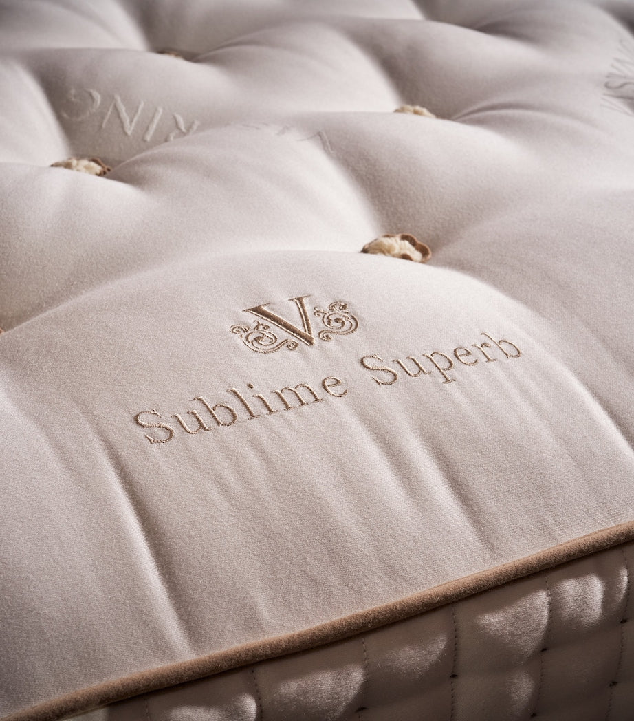 Vispring medium sublime superb mattress 150cm x 200cm (British brand)