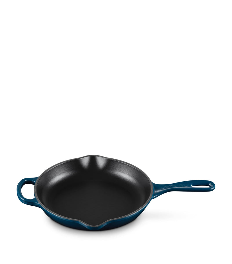 Le Creuset cast iron skillet 23cm, UK version
