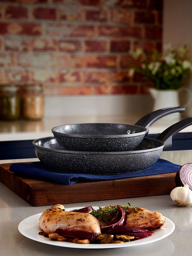Tower grey 2 piece frying pan set 20cm 28cm (British brand)
