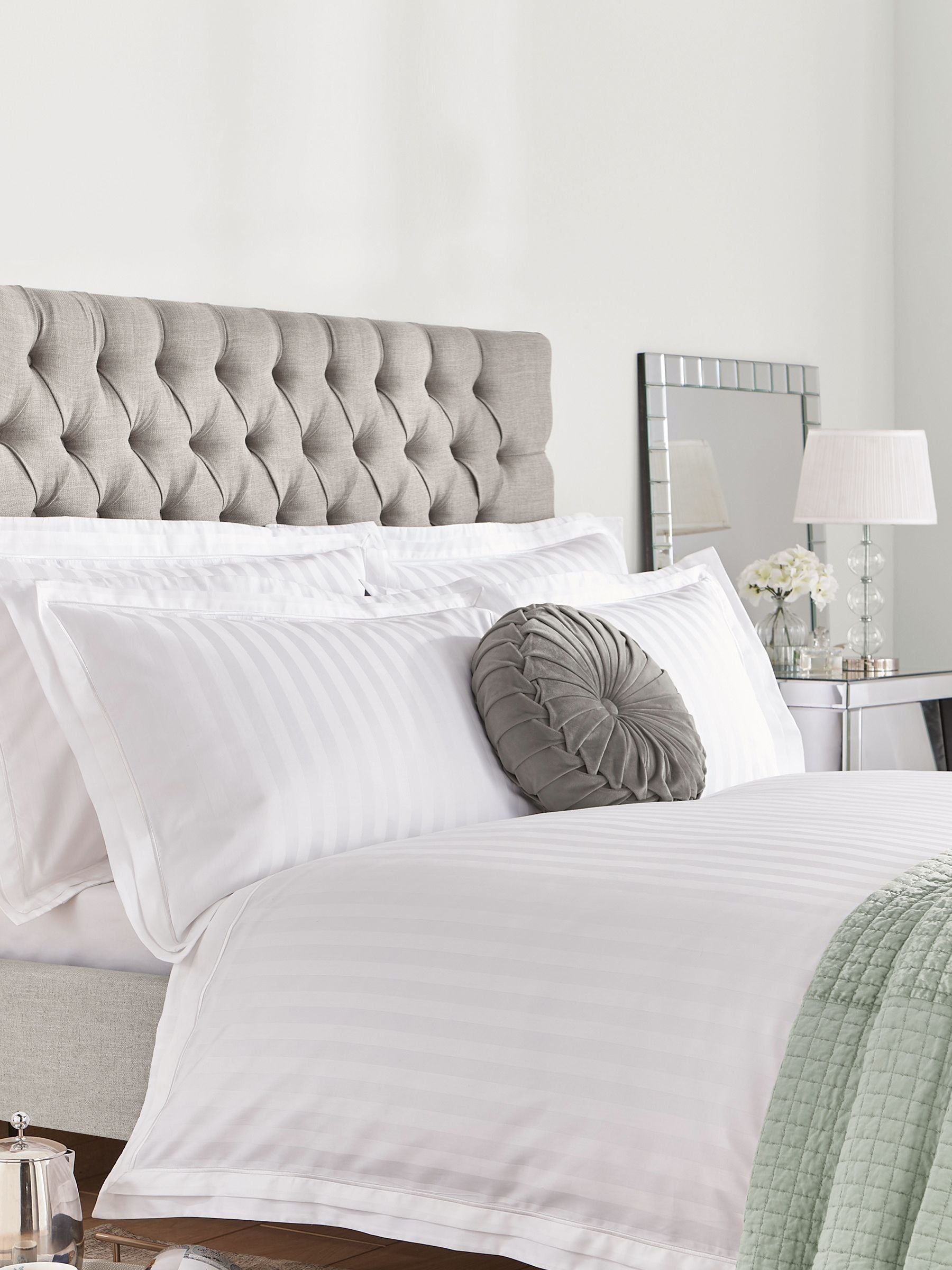 Laura Ashley White 100% Cotton Sateen 400 Thread Count Shalford Duvet Cover And Pillowcase Set