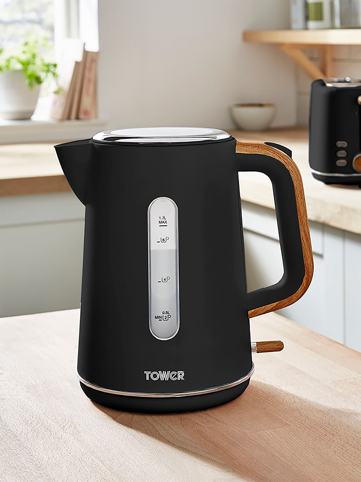 Tower Black Scandi electric kettle 1.7L (British brand)