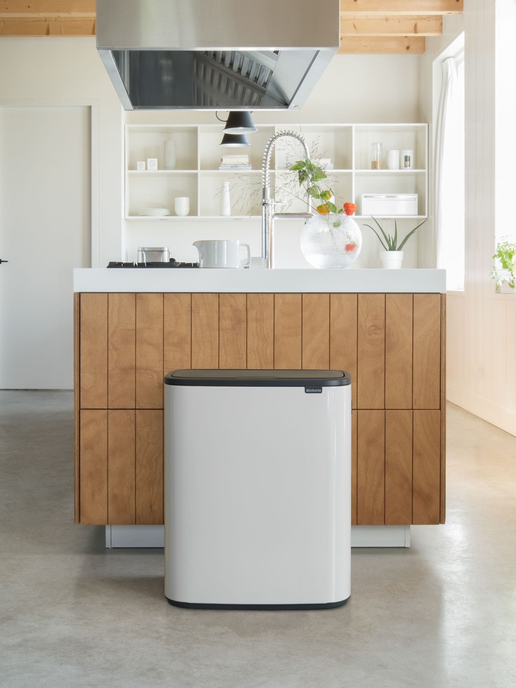 Brabantia White Bo Touch Double 30L bin British product