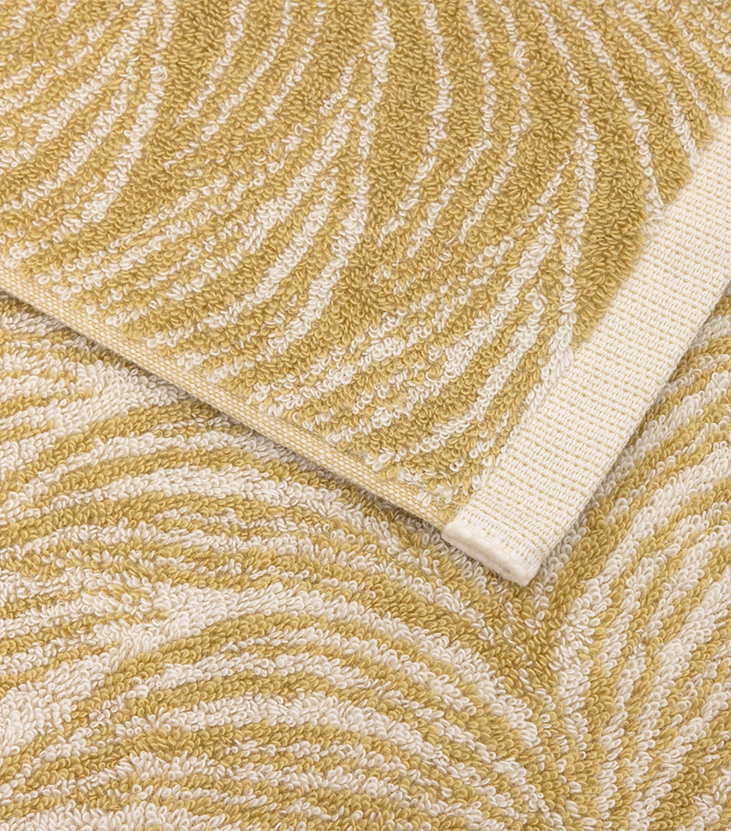Yves Delorme Pollen Hand Towel (55cm x 100cm)