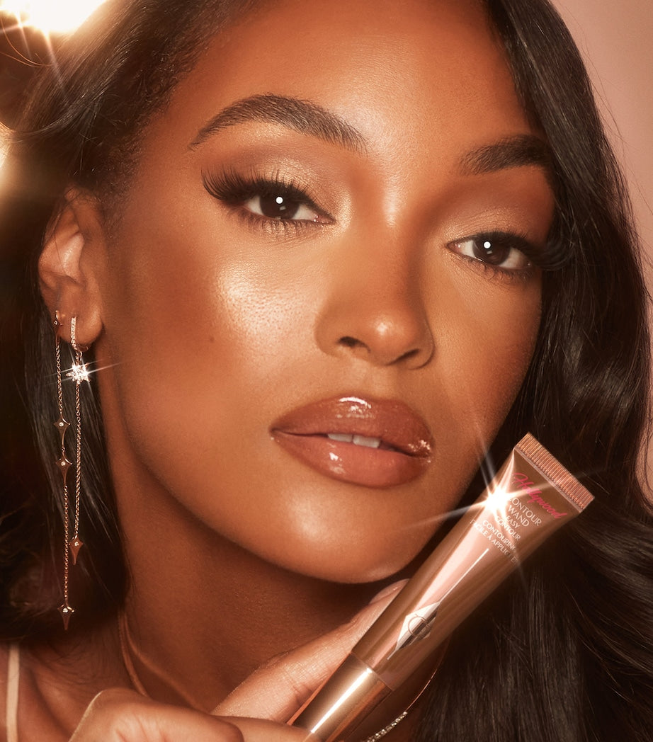 Charlotte Tilbury contour wand - British product