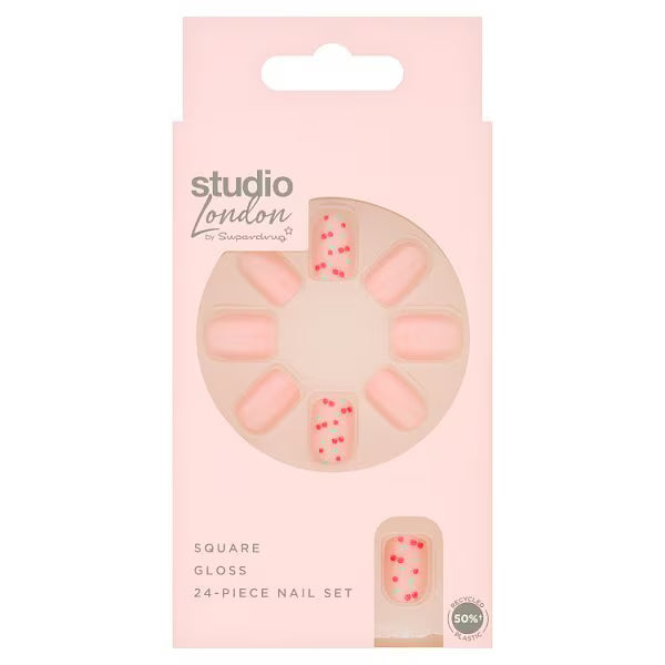 DNR Studio London Cherry Short Oval Nails - British product