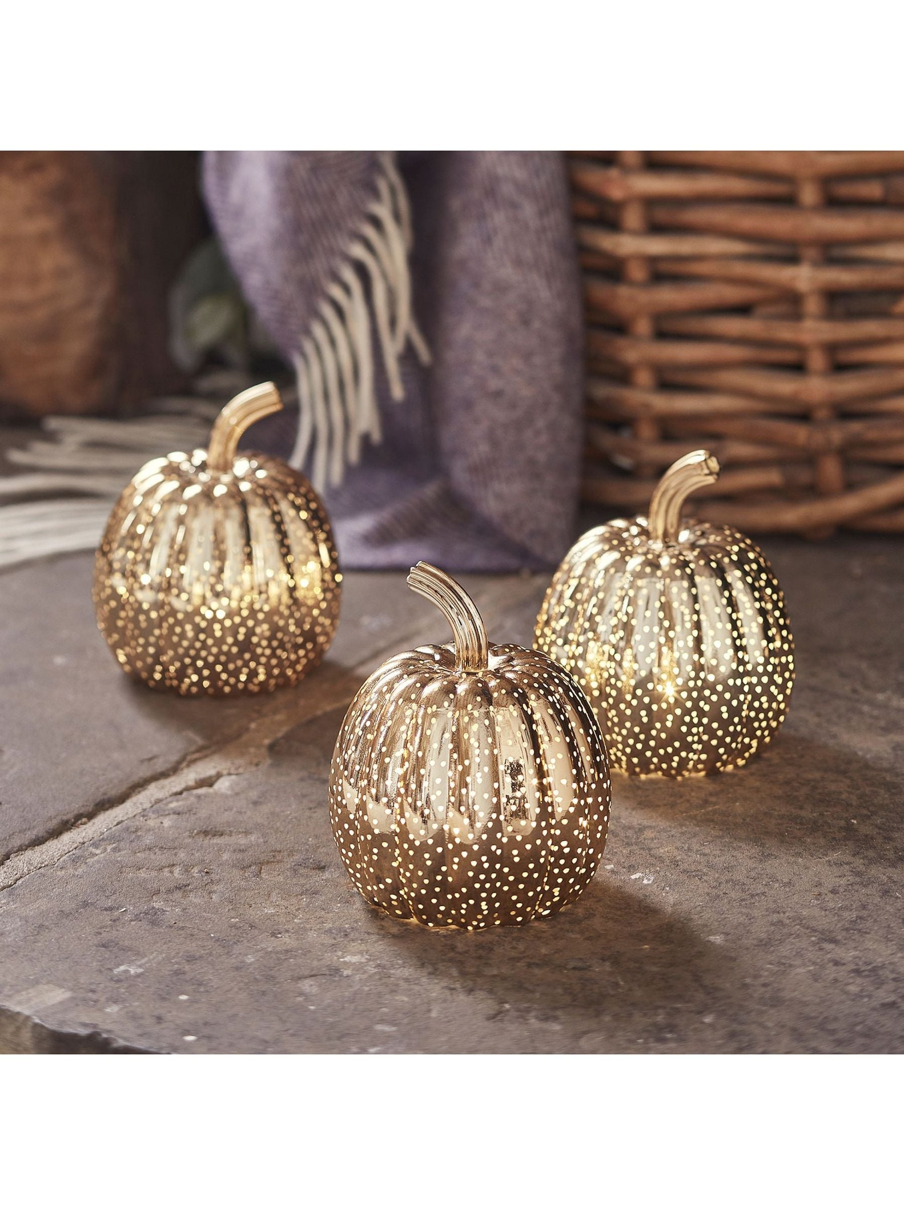 Lights4fun brass mottled light up glass pumpkin trio, UK version