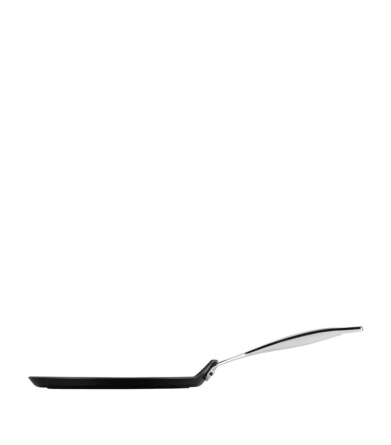 Le Creuset toughened non-stick crepe pan 24cm, UK version