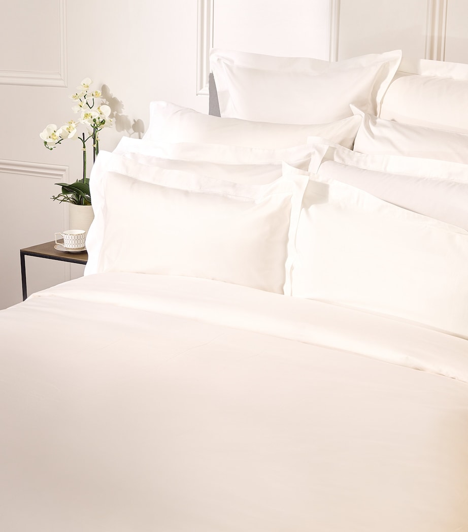 Super King Egyptian Cotton Flat Sheet, 300cm x 265cm, 400-600 Thread Count
