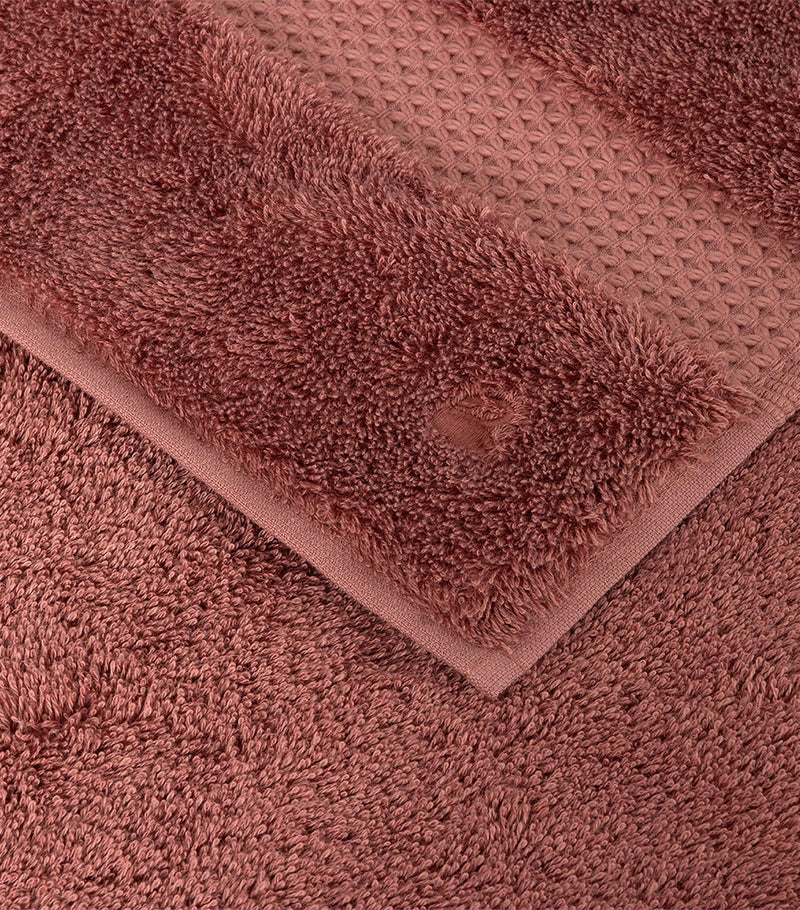 Yves Delorme Étoile Santal guest towel 55cm x 90cm (British brand)