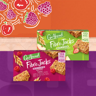Go Ahead apple and strawberry flapjack bars multipack 118.9g, UK version
