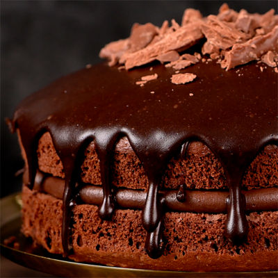 Mr Kipling Belgian Chocolate Fudge Icing 400g, imported from the UK