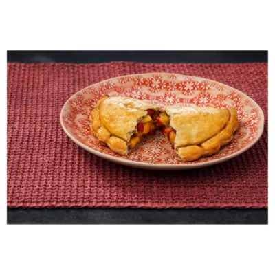 Ginsters vegan Moroccan vegetable pasty 180g, UK version