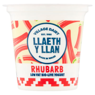 Village Dairy Llaeth y Llan Rhubarb Yogurt 125g (British brand)