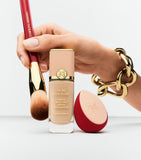 Carolina Herrera The Foundation Brush