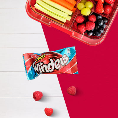 Kellogg's Fruit Winders strawberry snack rolls 5x17g, UK version