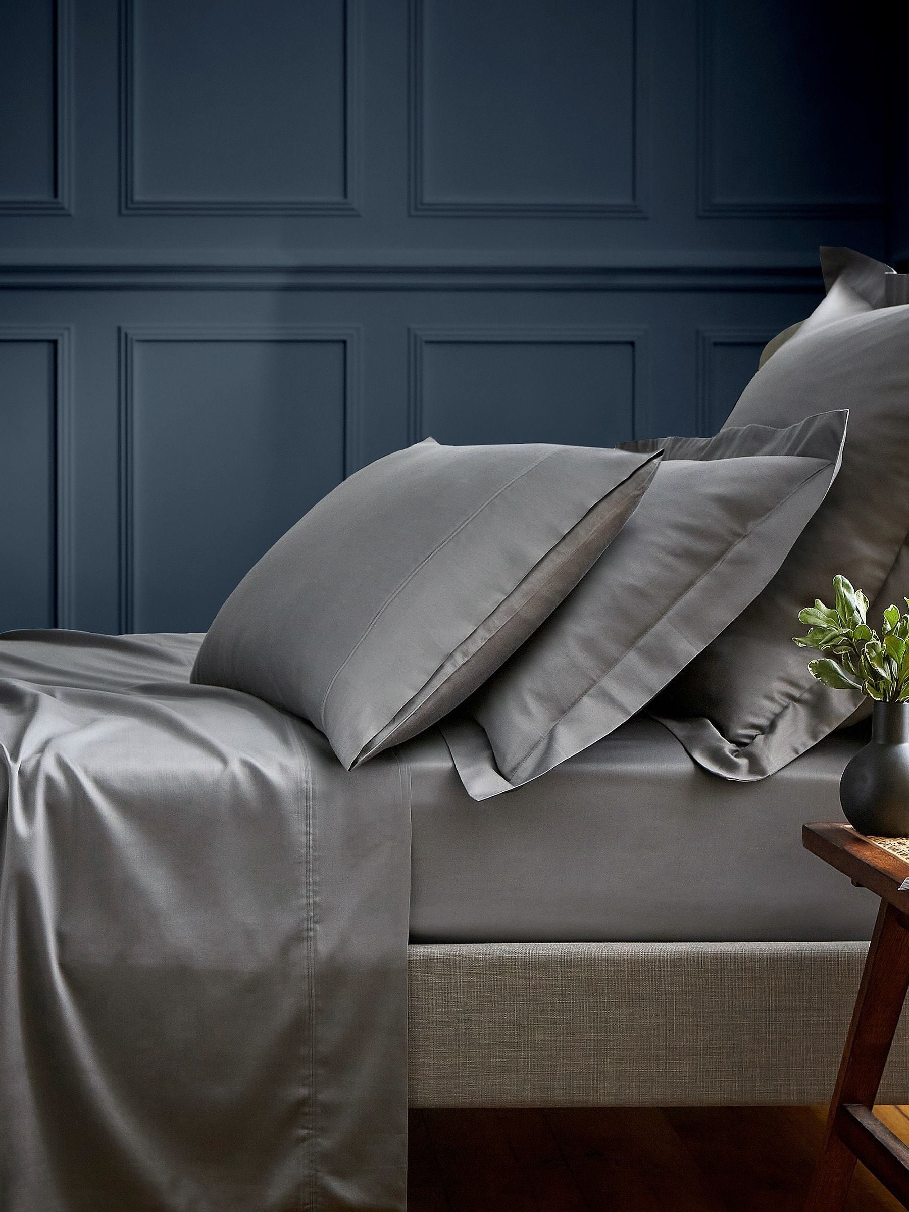 Bedeck of Belfast Grey Bob flat sheet - British product