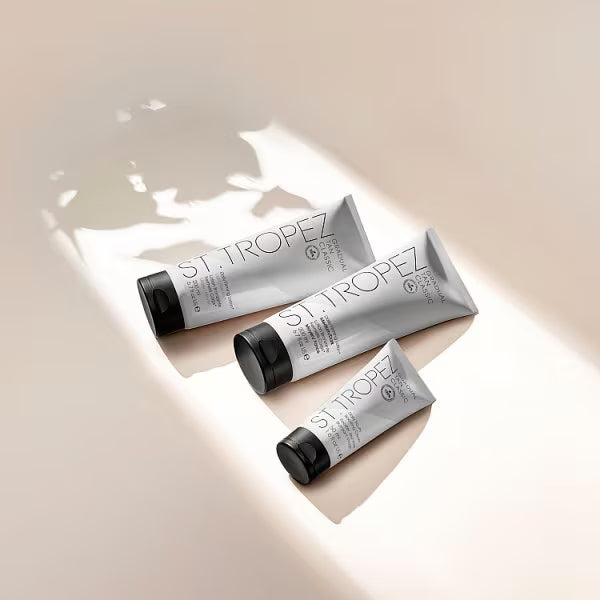 St.Tropez Gradual Tan Daily Firming Lotion Medium Dark 200ml (British brand)