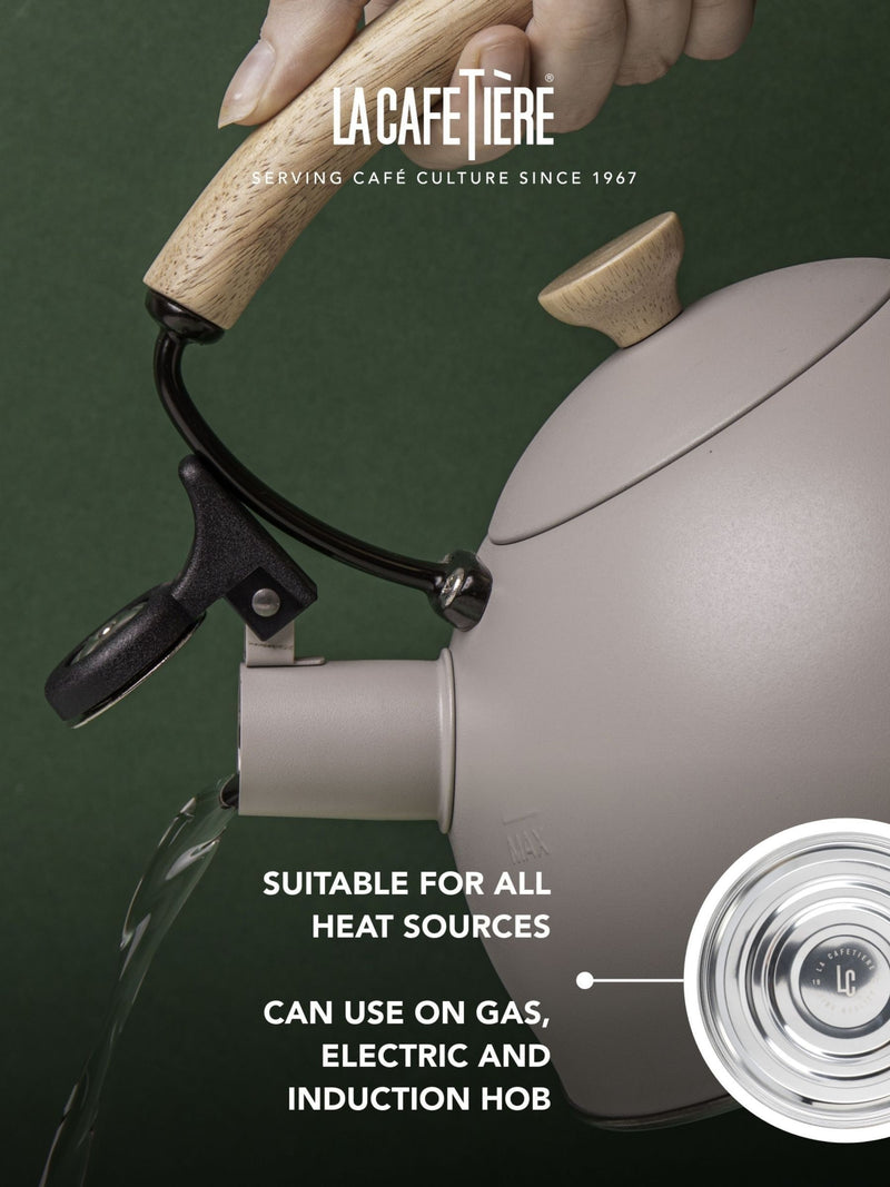 La Cafetiere cream whistling kettle 16L, UK version