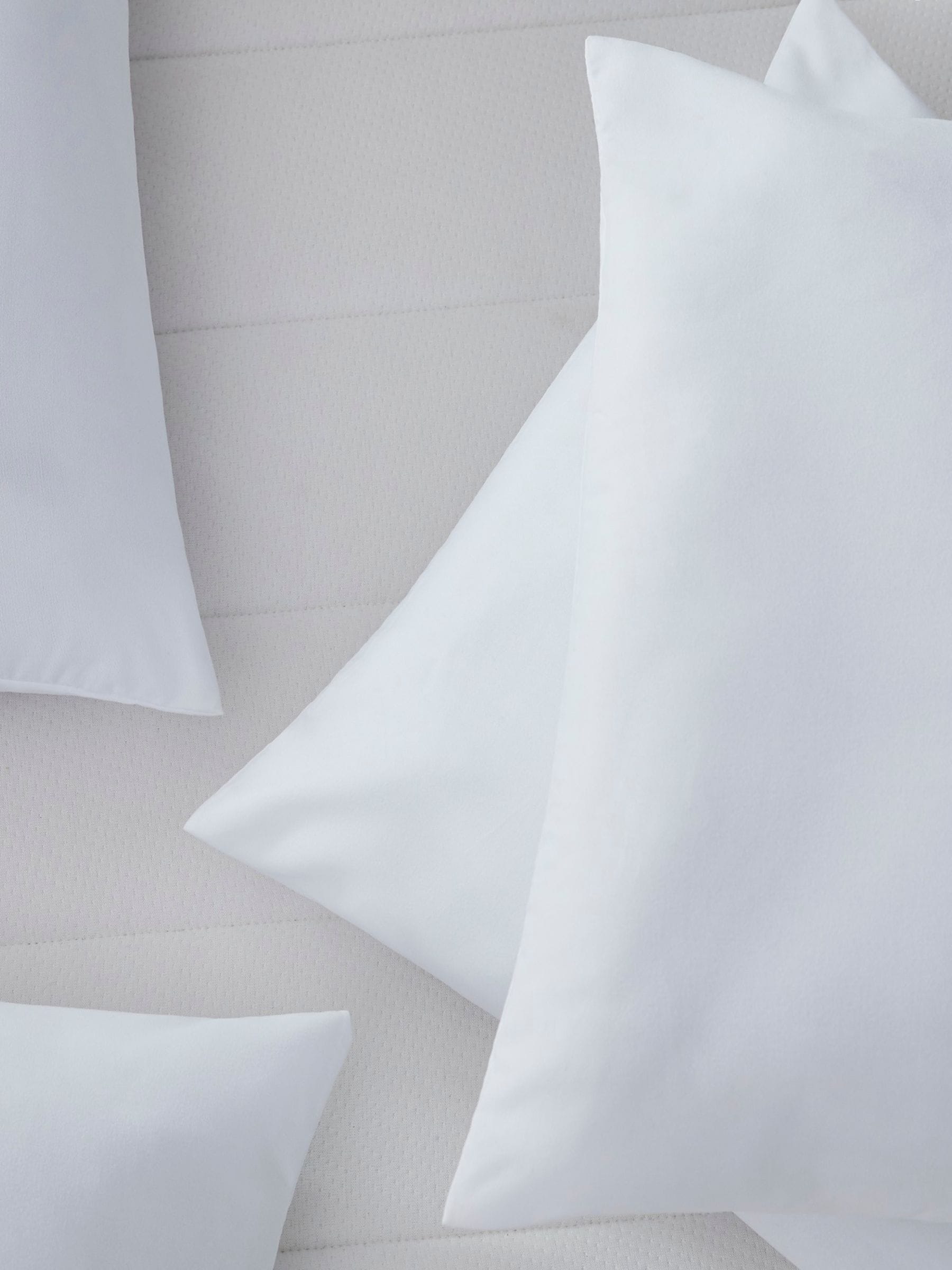 Silentnight medium essentials pillows 4 pack (British brand)