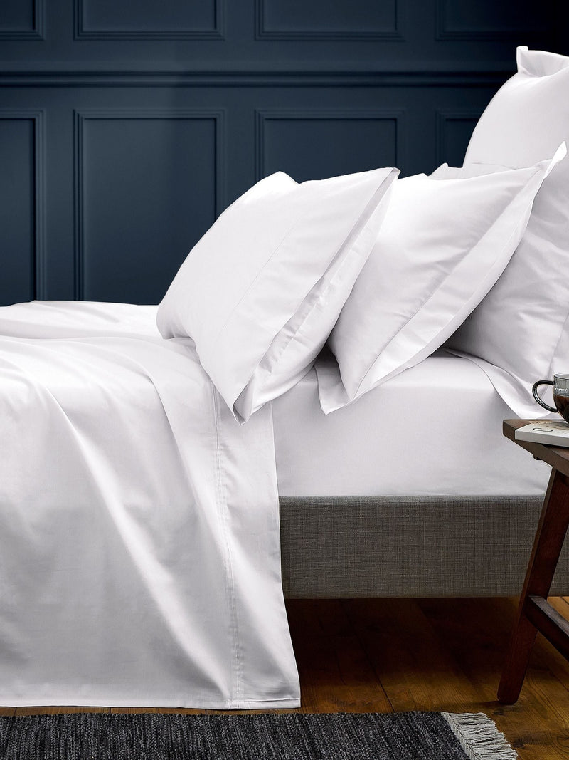 Bedeck of Belfast White Bob fitted sheet - British product
