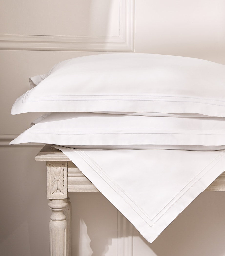 Harrods of London Richmond Emperor Duvet Cover Set (290cm x 235cm)