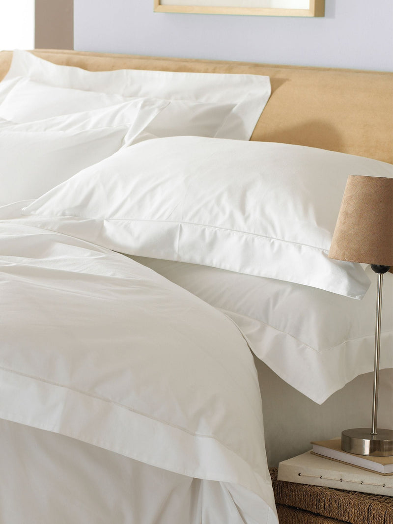Paoletti White Oxford duvet cover and pillowcase set, imported from the UK
