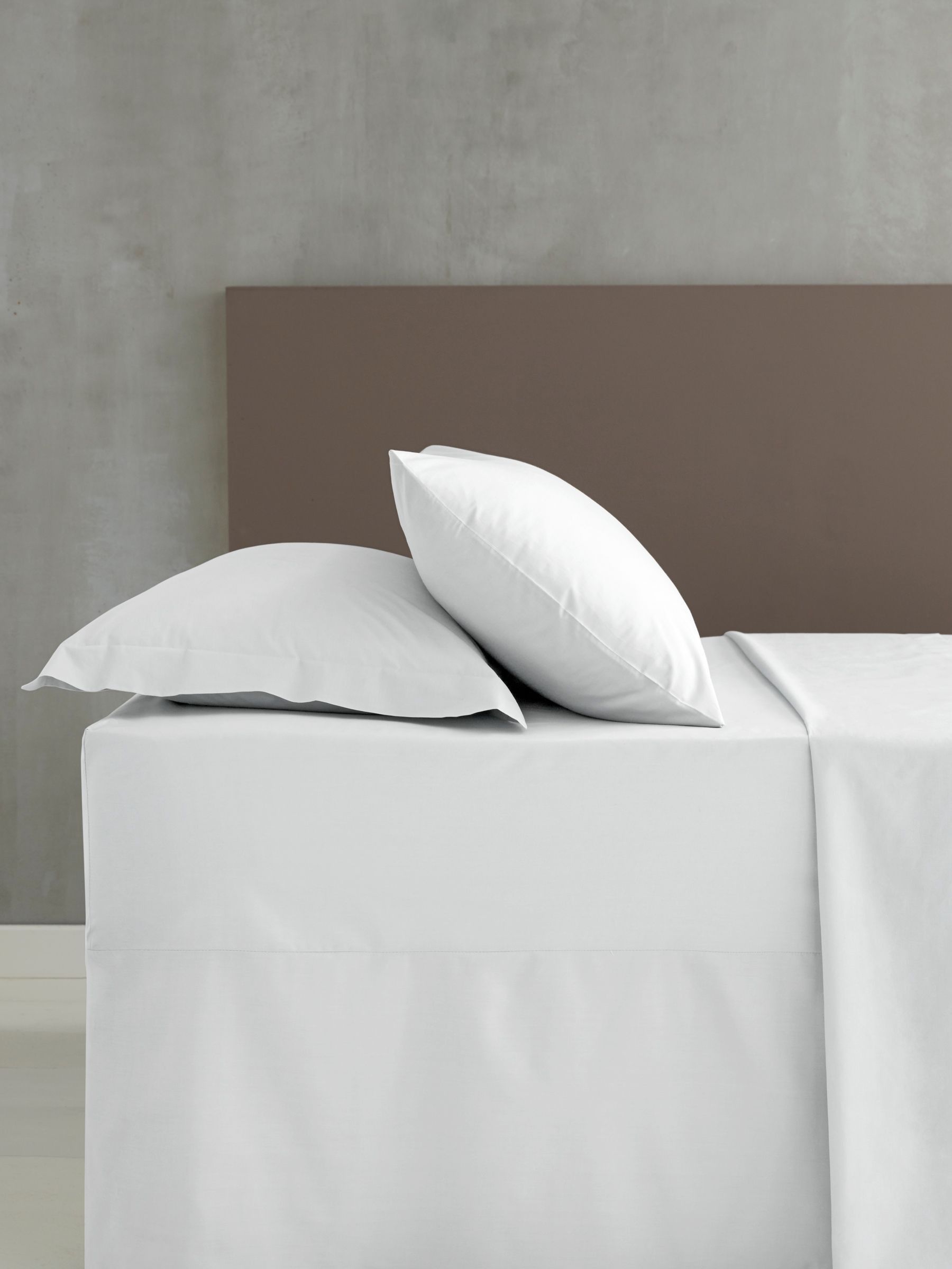 Catherine Lansfield White Percale Flat Sheet - British product