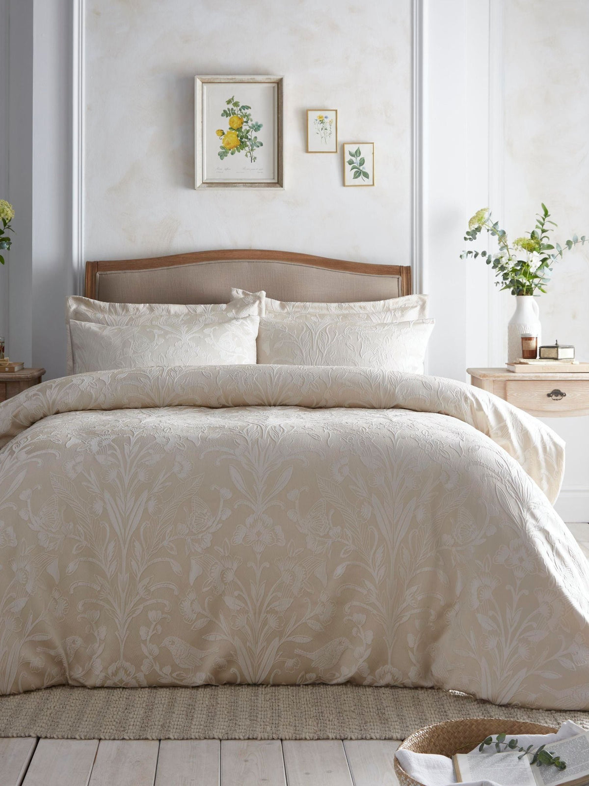 Appletree Gold Elysia duvet cover set - British product