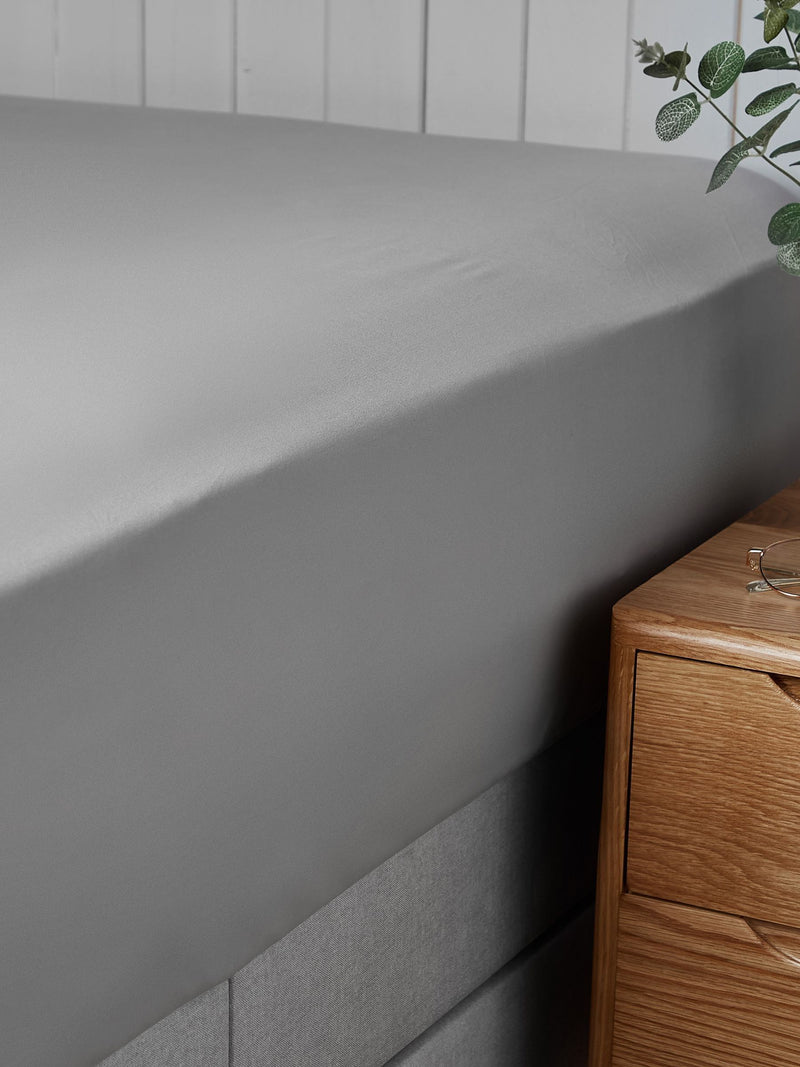 Silentnight Silver Supersoft Fitted Sheet