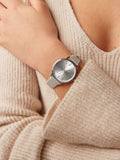 Simple Strap Watch Metallic Finish Classic 3cm (British brand)