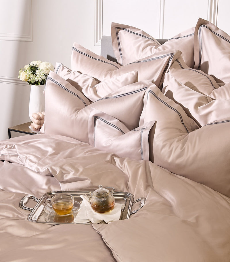 Peter Reed Oxford pillowcase with striped design, 50cm x 75cm, imported from the UK