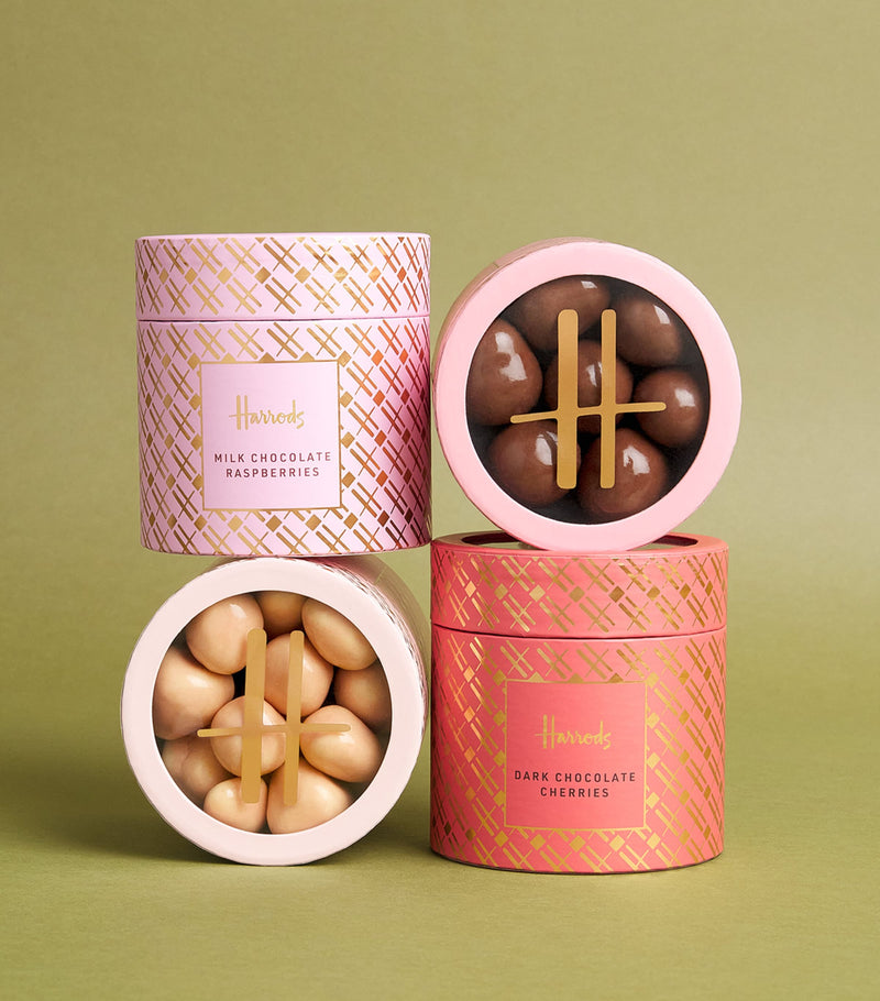 Harrods milk chocolate strawberries 230g, UK version