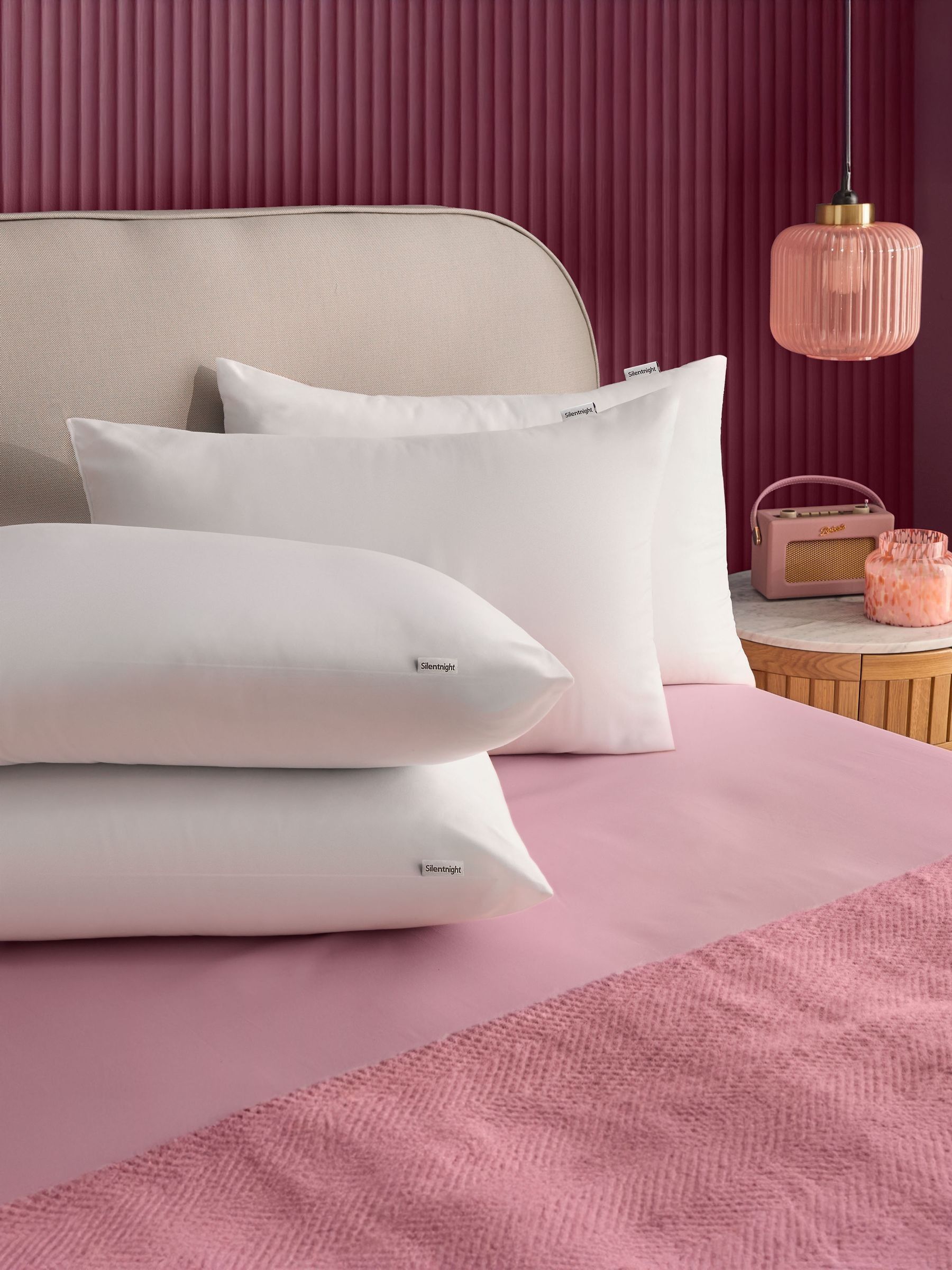Silentnight Medium Ultrabounce pillows 4 pack (British brand)