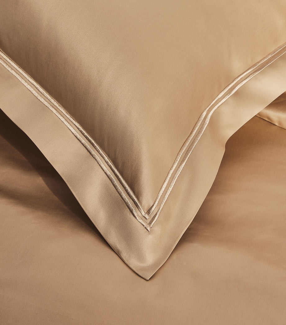 Peter Reed king cotton flat sheet with sateen finish, imported from the UK