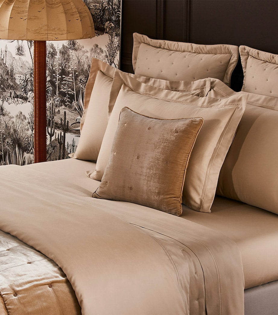 Yves Delorme Triomphe Dune bedcover 250cm x 250cm (British brand)