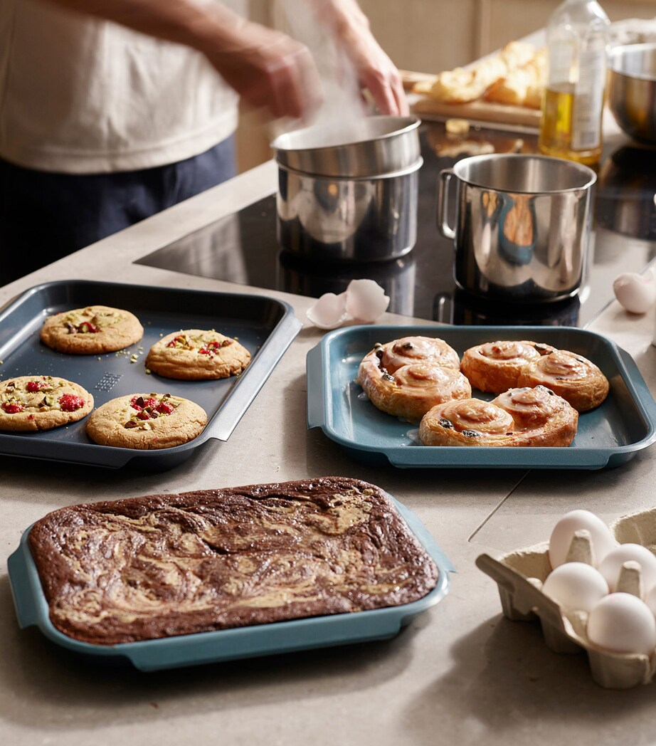 Joseph Joseph Set of 3 Non-Stick Nest Baking Trays