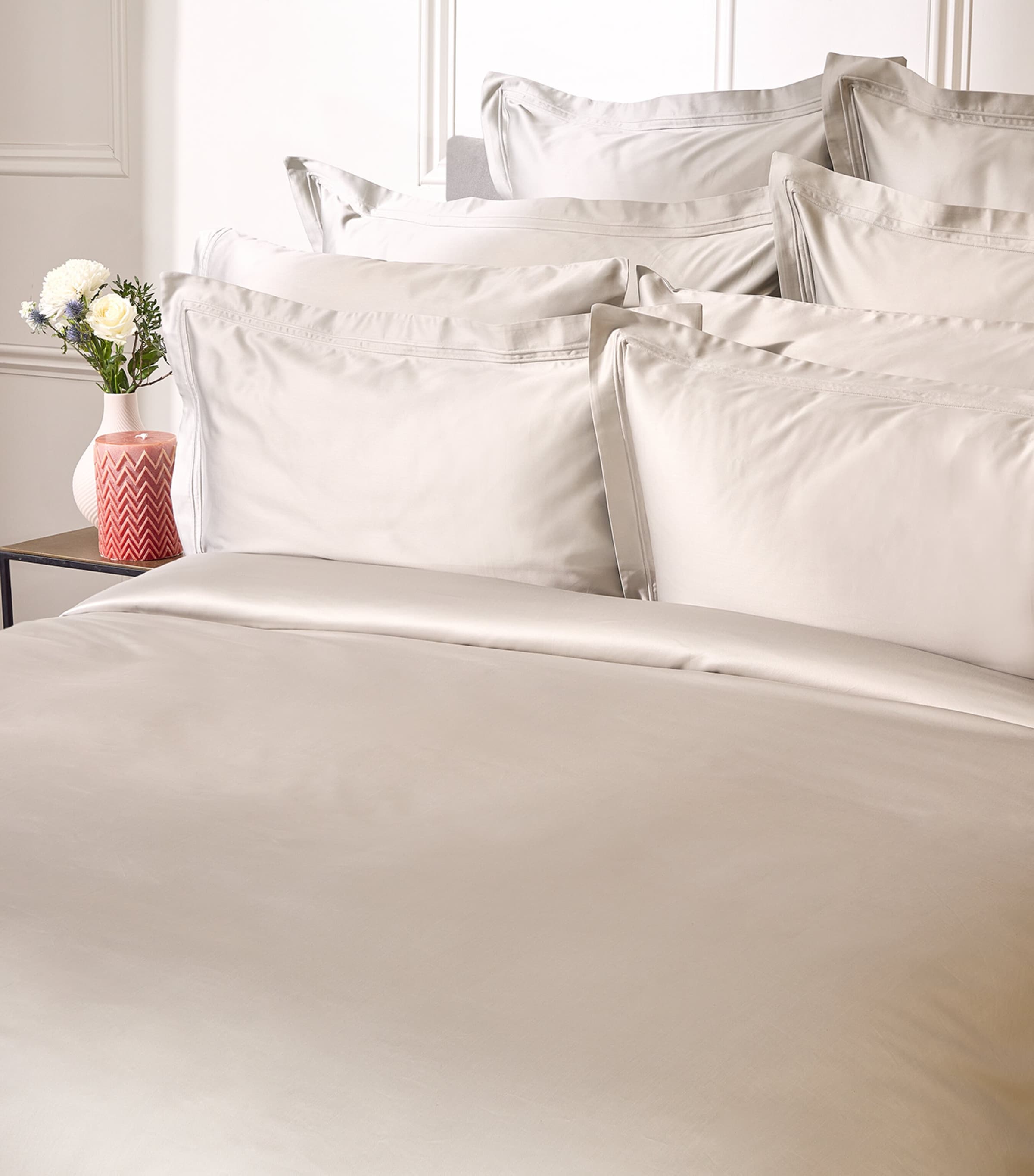 Harrods of London Richmond King Duvet Cover Set (230cm x 220cm)