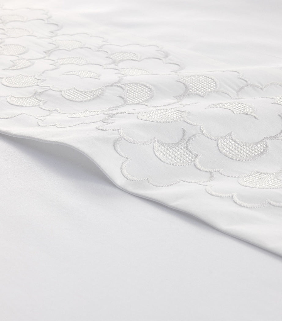 Yves Delorme Festons Super King Flat Sheet 270cm x 295cm (British brand)