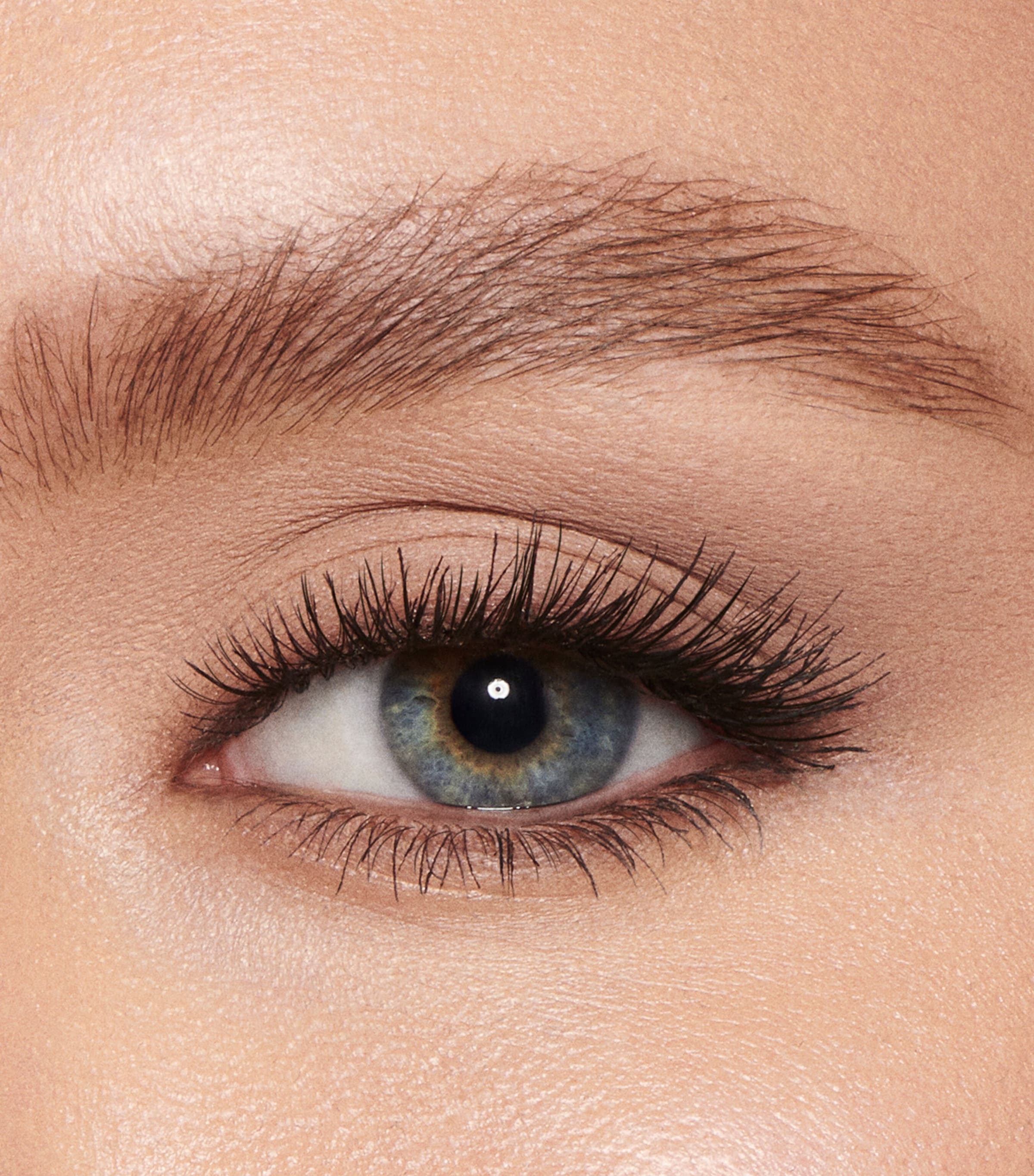 Charlotte Tilbury Legendary Brows Eyebrow Gel - British product