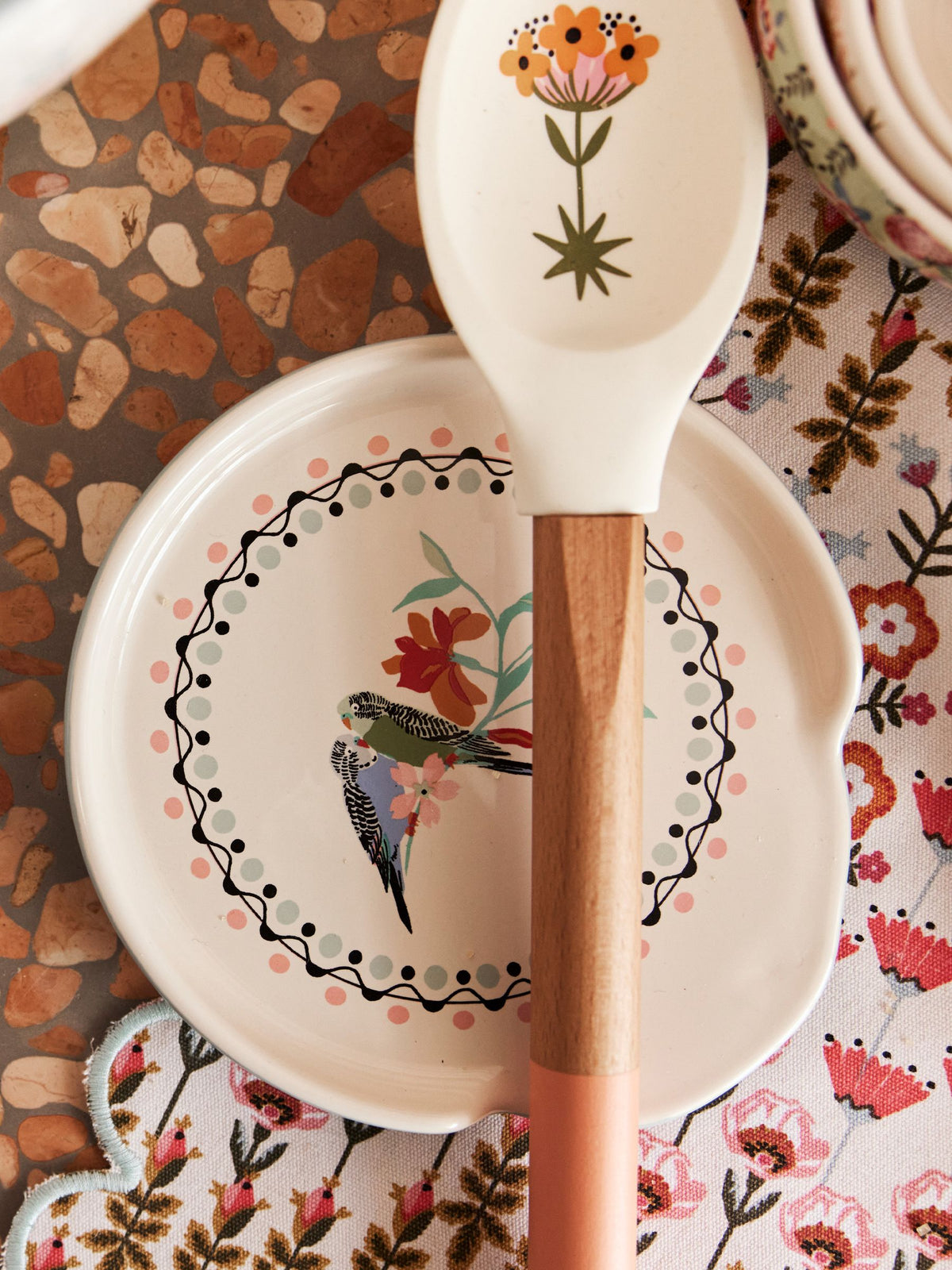 Cath Kidston Cream Utensil Set & Spoon Rest