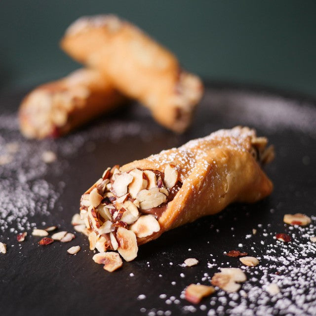 DiSanto Piedmontese Hazelnut Cannoli 200g - British product
